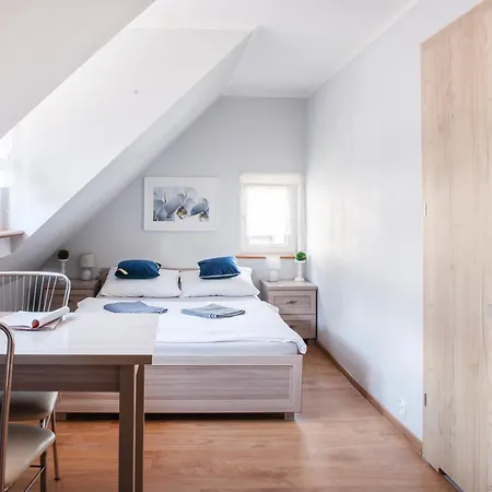 Goscinne Izabela Bed & Breakfast 3*