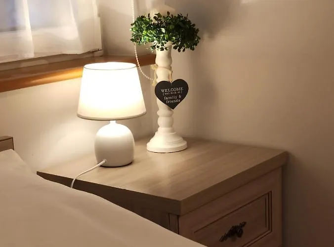 Goscinne Izabela Bed & Breakfast 3*