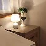 Goscinne Izabela Bed & Breakfast 3*