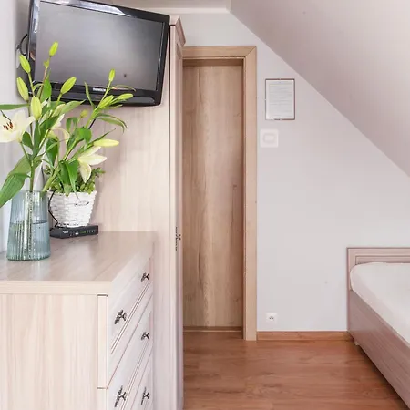 Goscinne Izabela 3* شكلارسكا بوريبا